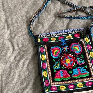 Shoulder bag with embroidery